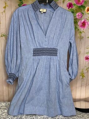 Tuckernuck Light Blue Chambray Blouse with Navy Smocked Collar #2009